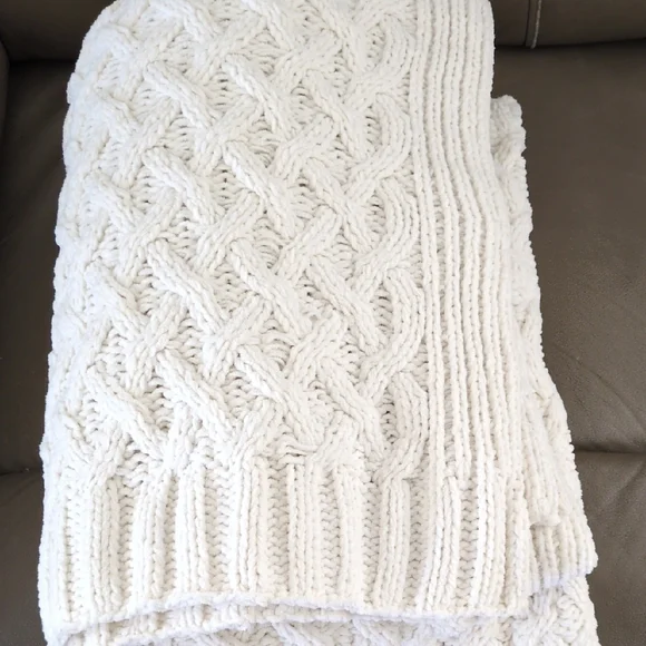 Lands' End Cream Cable Knit Throw 4x6 - Picture 1 of 4